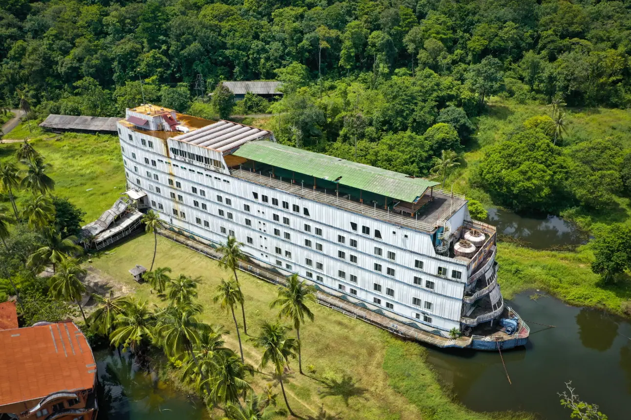 The Galaxy Ghost Ship - Koh Chang